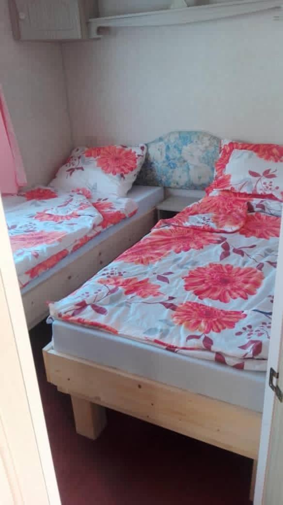 דירות טיסאאוורוש Kupai Apartman מראה חיצוני תמונה