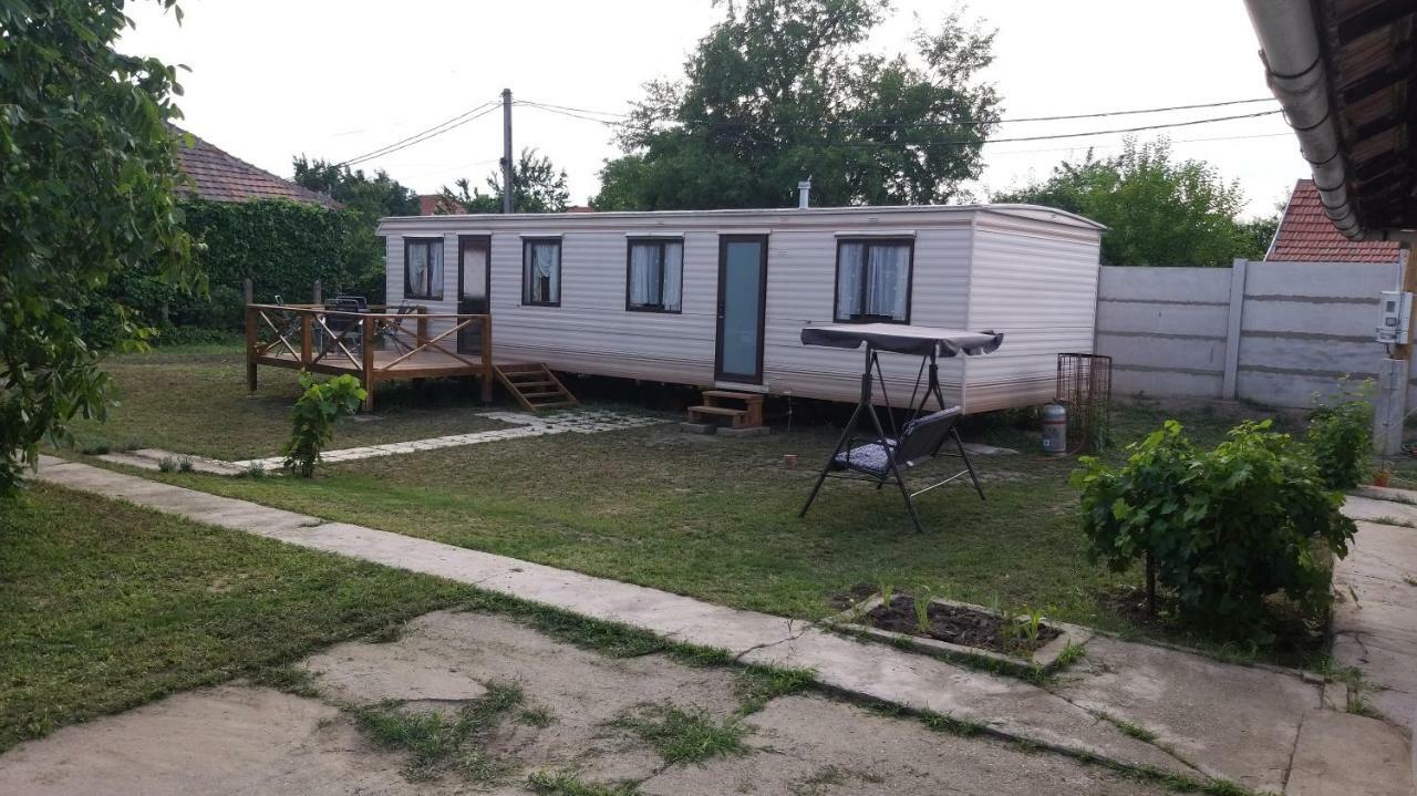 דירות טיסאאוורוש Kupai Apartman מראה חיצוני תמונה